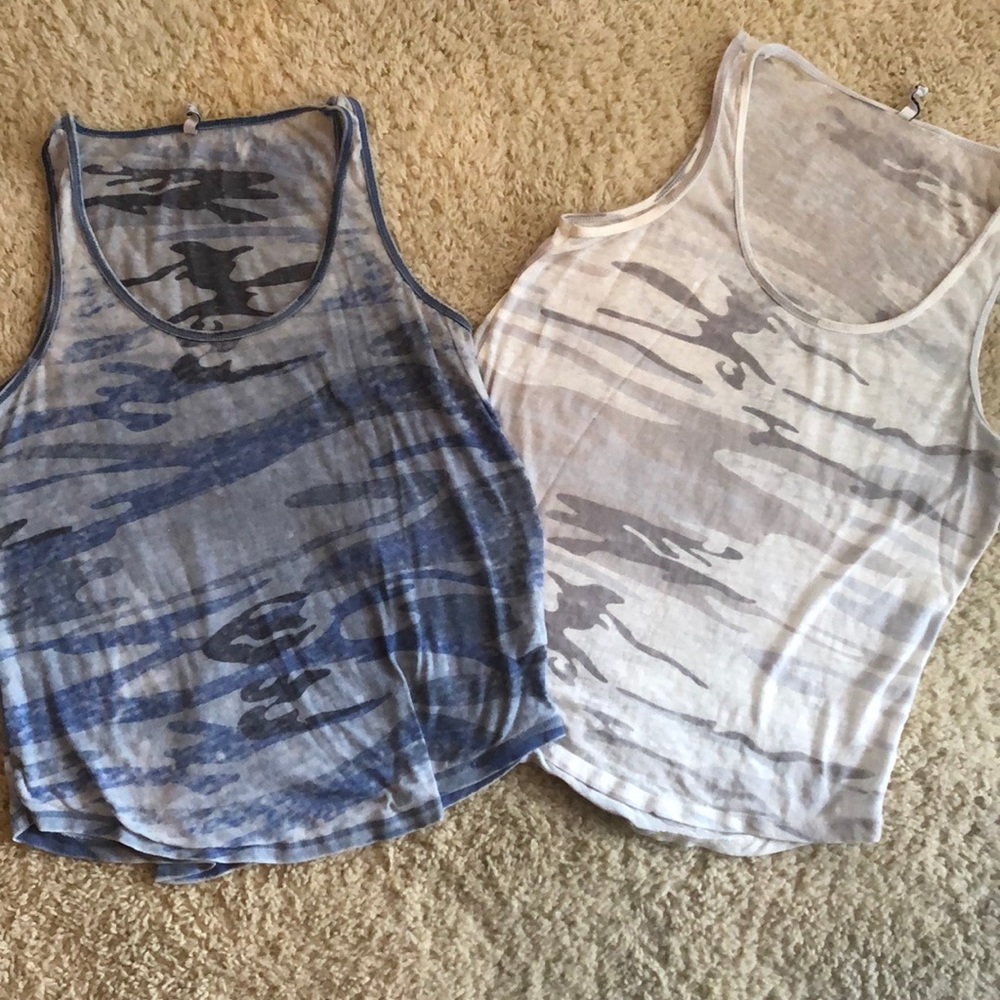 2 Camo Z Supply Tanks